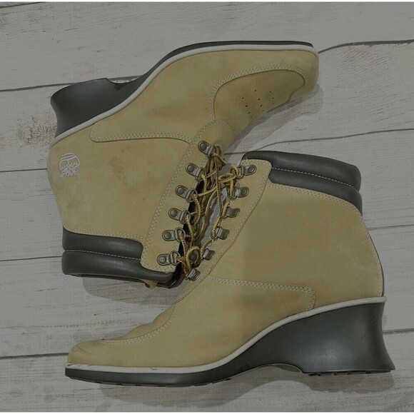 Timberland Women’s Ankle Wedge Premium Wheat Leather Boots Size 7 - Picture 1 of 9